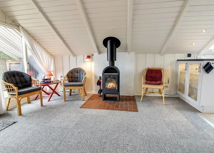 Josie - 200m From The Sea By Interhome *