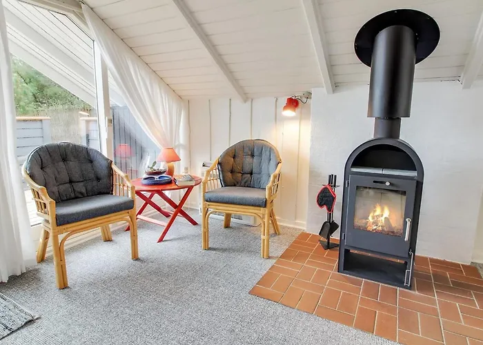 Josie - 200m From The Sea By Interhome *