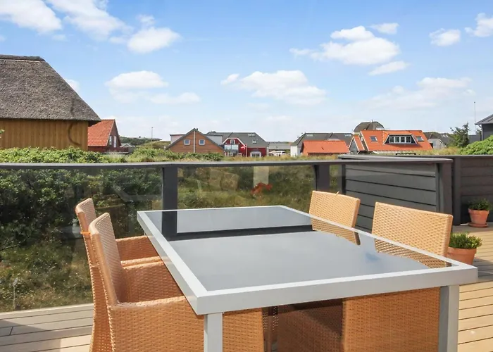 Josie - 200m From The Sea By Interhome *